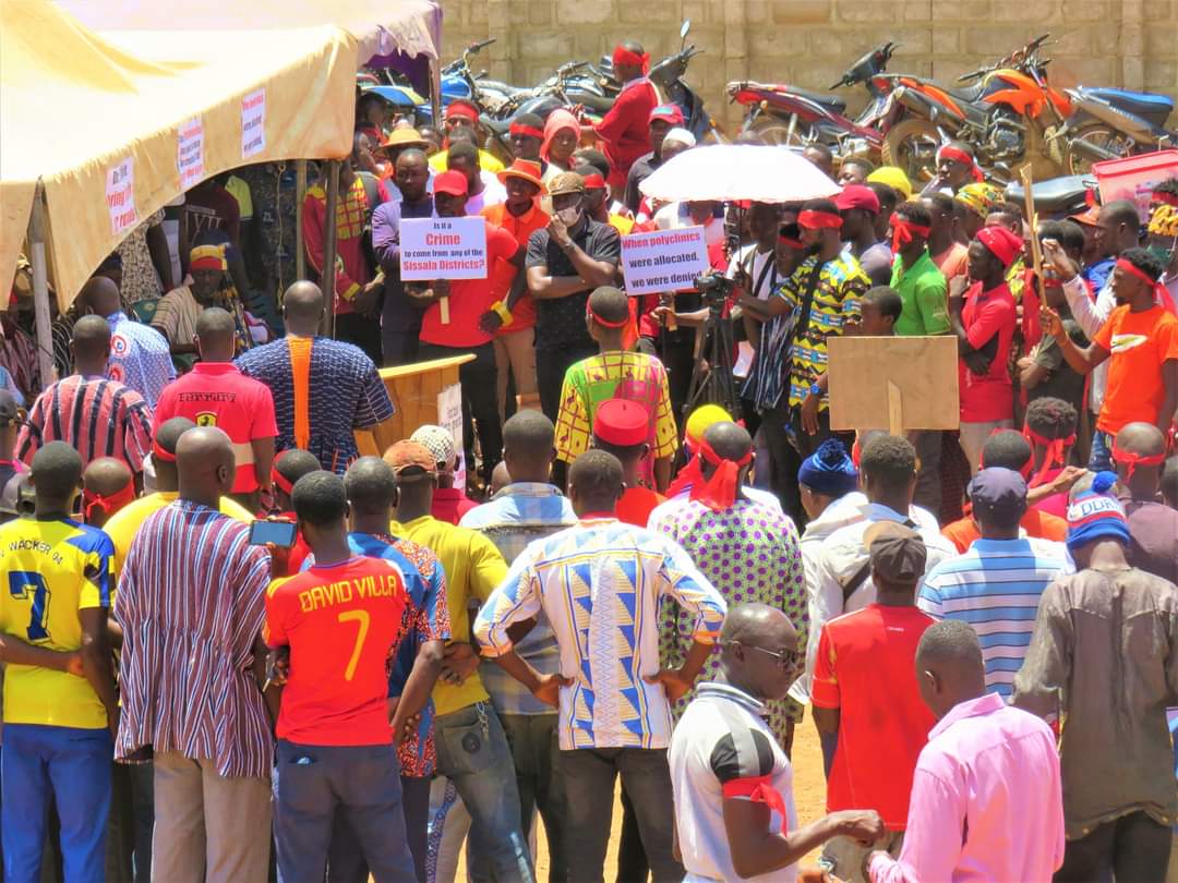 Chiefs,Farmers in Upper West Chase Govt Over €35m Euros Road Facility