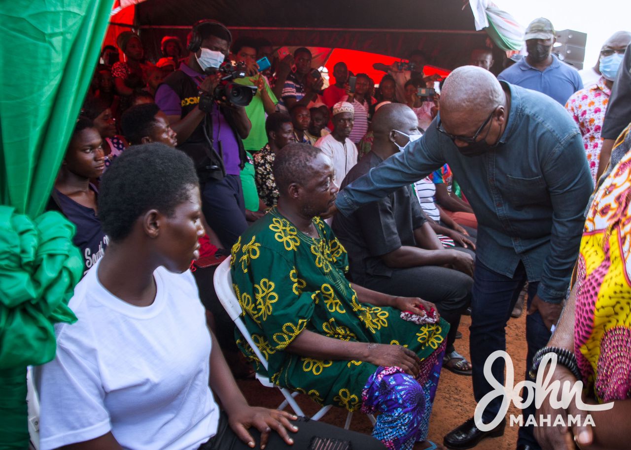 John Mahama visits Ejura Accident Victims